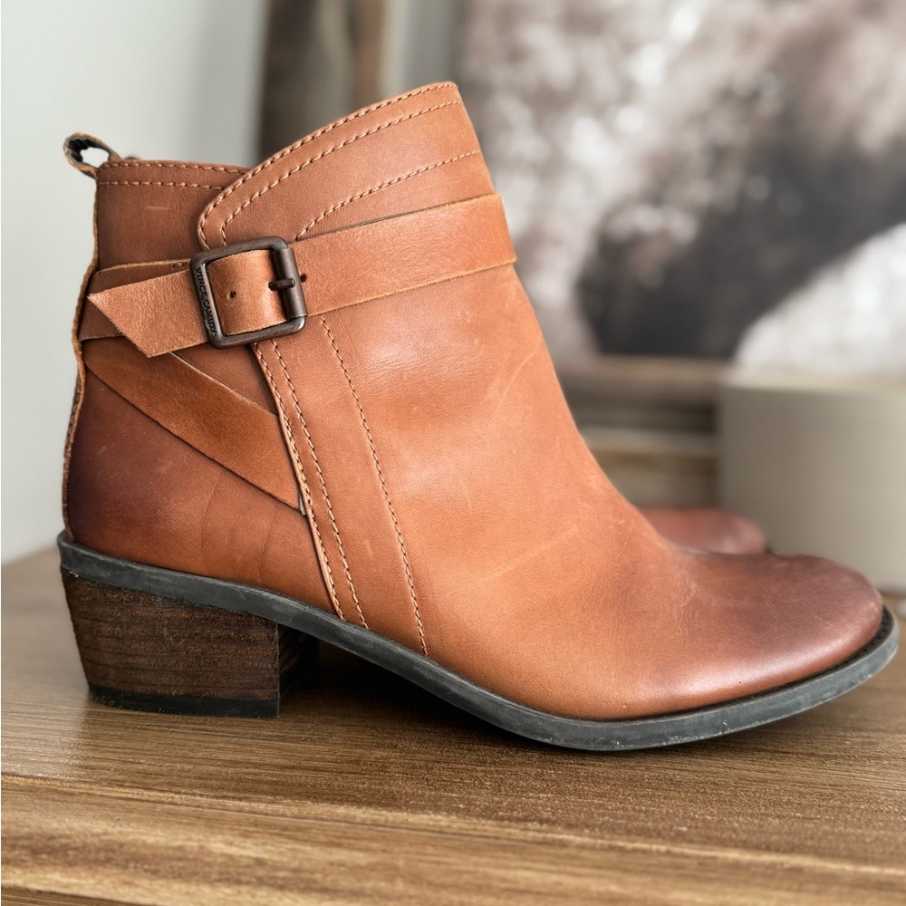 Vince Camuto Beamer Ankle Booties 8 B/38 near new condition